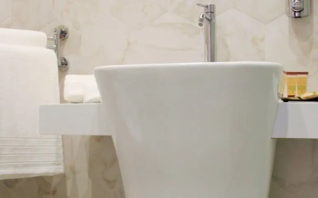 Scene Suites Apartments