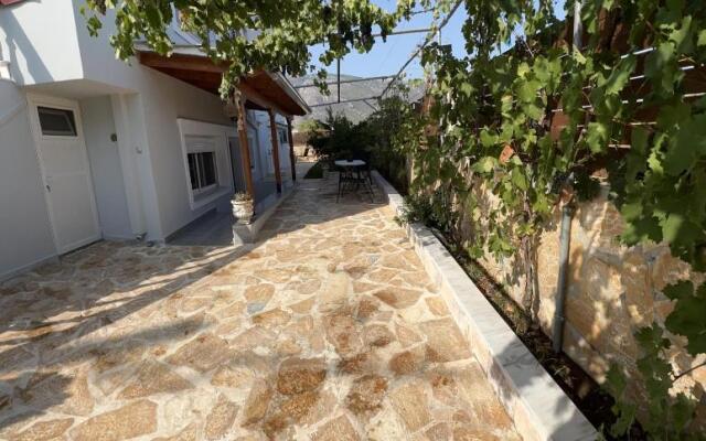 Luxury Detached house near the sea