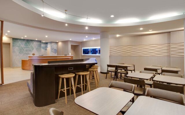 Springhill Suites Marriott Airport