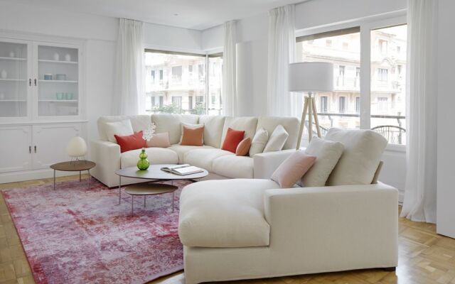 Larroka Apartment by FeelFree Rentals