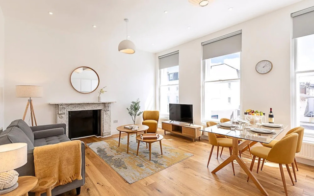 Urban Luxury in the Heart of Chelsea - King Bed!