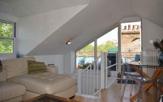 Islington 2 Bedroom Flat With Roof Terrace