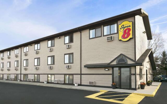 Super 8 By Wyndham Kalamazoo