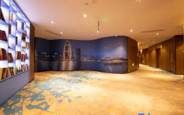 Lichen Hotel (Shenzhen Bao'an Center Fanshen Subway Station)