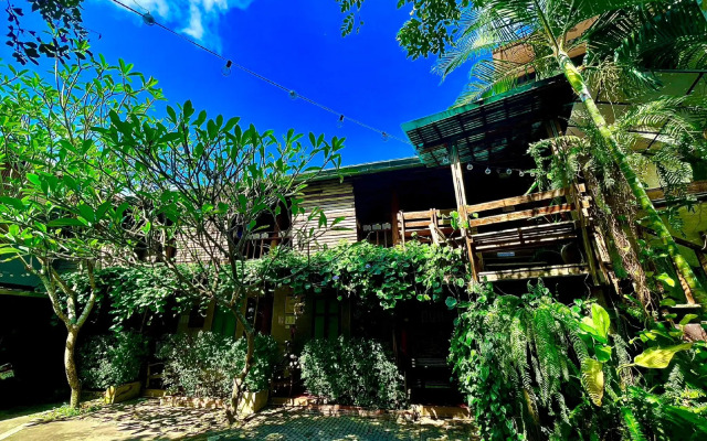 Huen Chang Puek Hotel