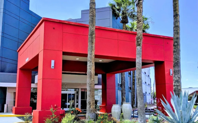 Ramada Inn