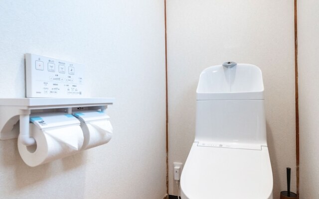 ZAITO Tokyo Oshiage Economy Inn