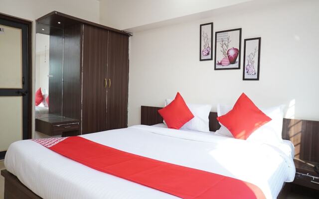 OYO 24432 Yash Residency
