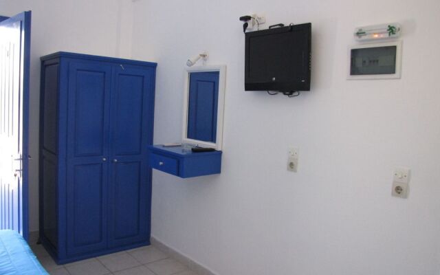 Studio Apartment Perivolos