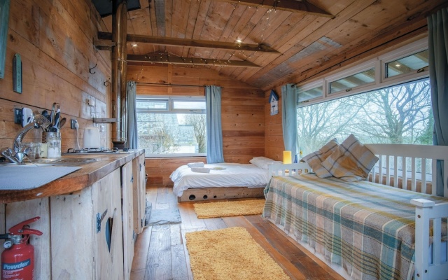 The Hygge Hut - 1 Bed - Freshwest Beach Retreat — фото 5