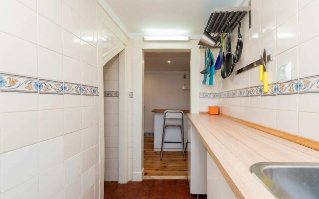 Attic Apartment With Balcony in Bairro Alto