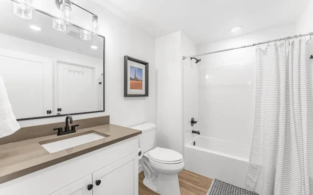 Starlight Crossing 4 Bedroom Condo