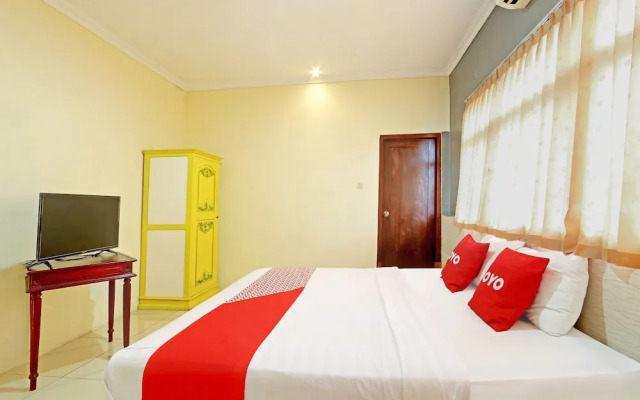 OYO 90878 Pakem Sari Hotel & Convetion