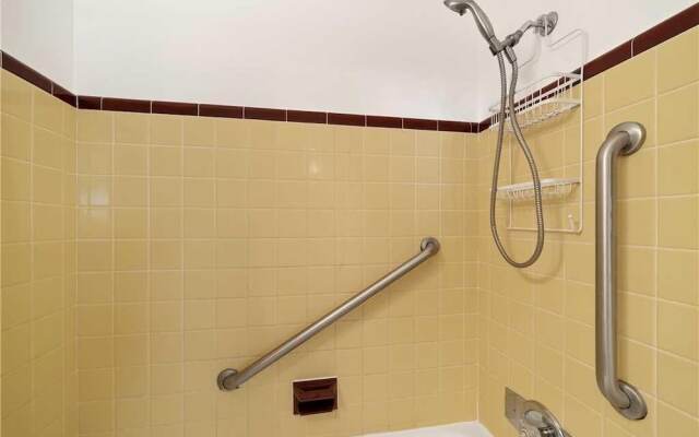 Sea Rocket 26 - Studio Condo