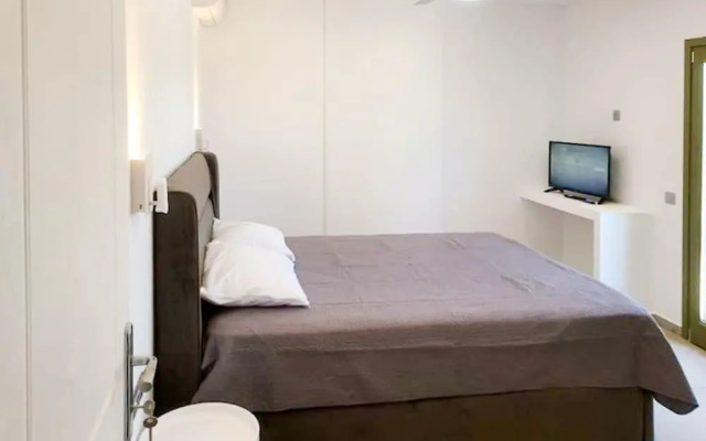 Ampelas Nostalgia Escape-poseidon Gem in Paros