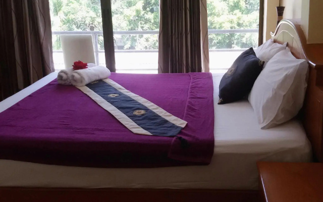 Patong Rose Guest House