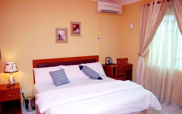 Millicent Hotel And Suites