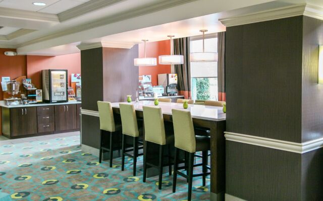 Holiday Inn Express & Suites Vicksburg, an IHG Hotel