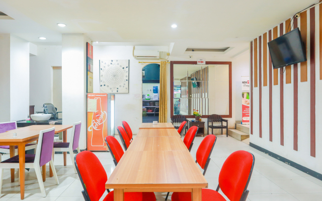 OYO Flagship 3563 New Mg Hotel