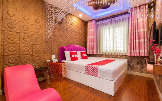 OYO 1108 Iboss Hotel