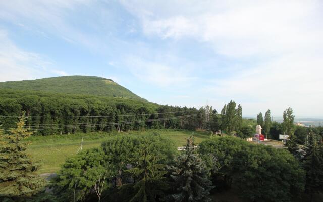 Sutki26 on Kalinin Avenue