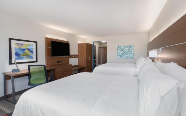 Holiday Inn Express And Suites Lake Havasu - London Bridge, an IHG Hotel