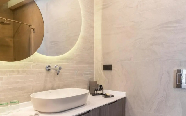 Unique Life Style Hotel