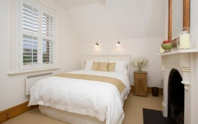 Bellerive House