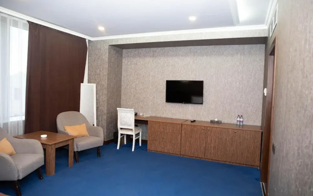 Caspian Buisness Hotel