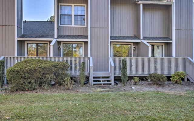 Modern Townhome w/ Deck & Golf Course Views!