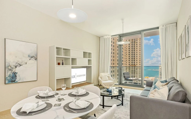 LUX Contemporary Suite Marina View 4