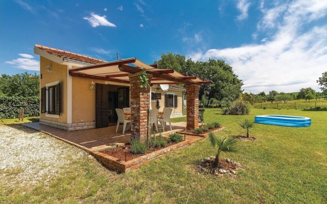 Stunning Home in Medulin With Wifi and 2 Bedrooms