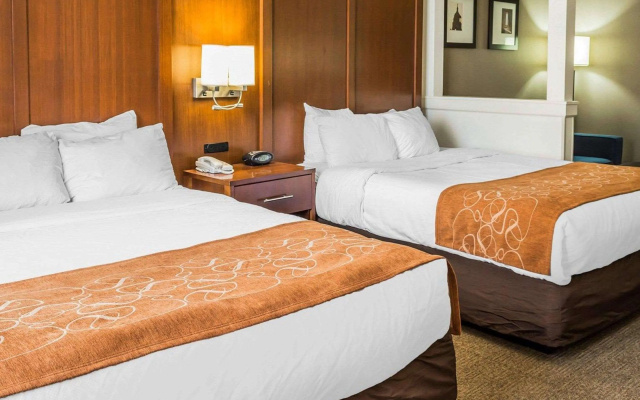 Quality Suites Waldorf