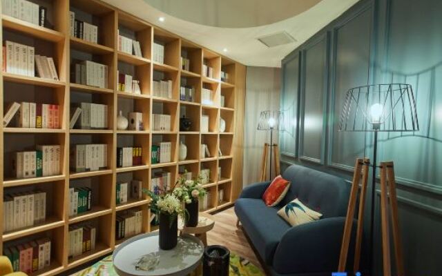 Happy Inn Hotel (Zhengzhou Erqi Wanda Plaza South Third Ring)