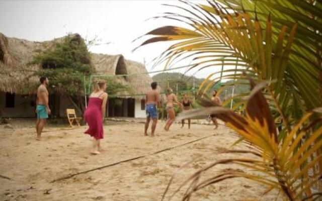 El Zoo Hostel & Pool