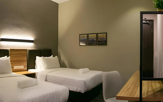 Prestigo Hotel
