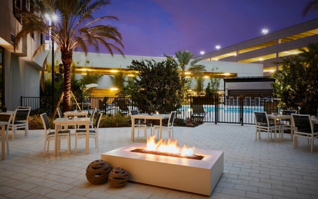 AC Hotel by Marriott Tampa Airport