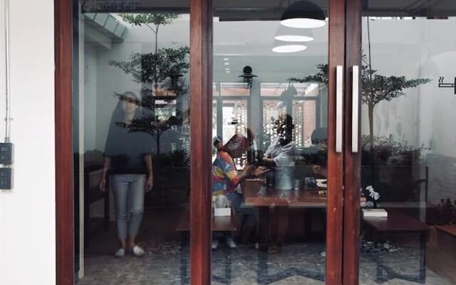 Slee Hostel Chiangmai - Adults Only