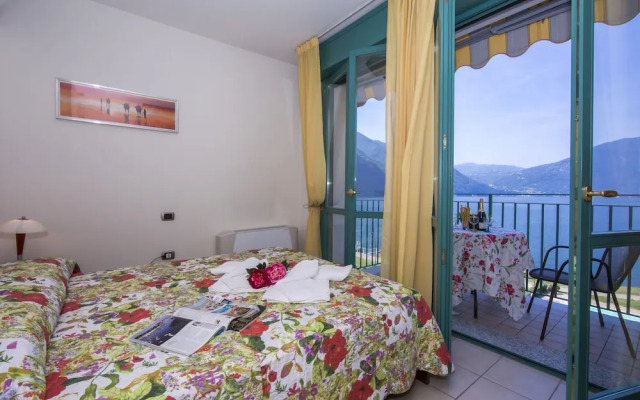 Pleasing Furnished Apartment With View of the Lake