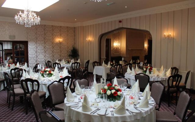 Oakwood Hall