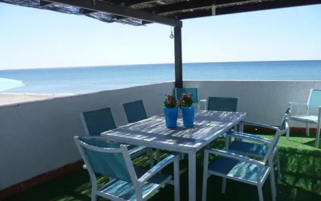 Beach House Costabella