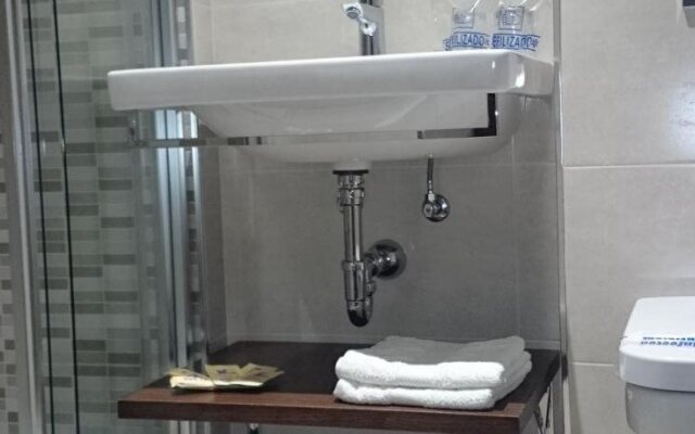 Hostal La Colonia