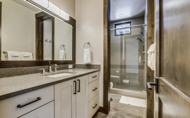 Barton Creek Vista 6 Bedroom Home