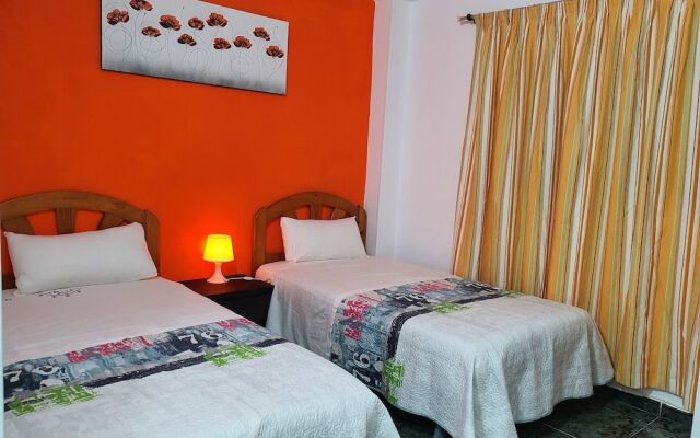 Low Cost Room Plaza de Hierro III