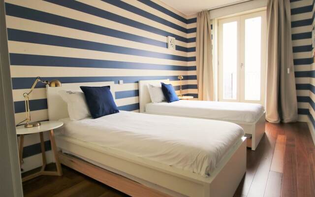 ALIADOS by YoursPorto