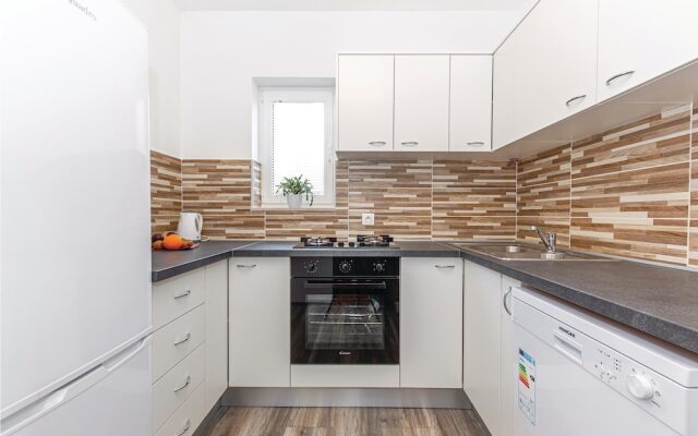 Beautiful Apartment in Crikvenica With Wifi and 1 Bedrooms