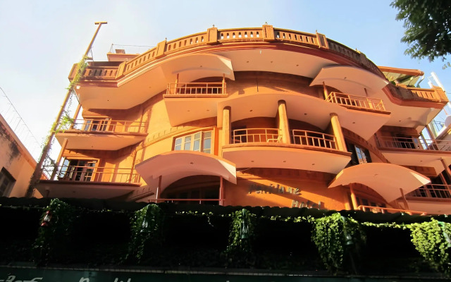 Parklane Hotel