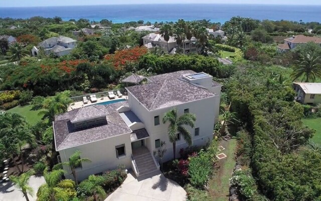 'sweet Dream' Villa w/ Private Pool in Sugar Hill!