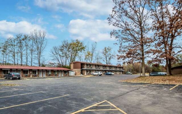 Econo Lodge Waupaca