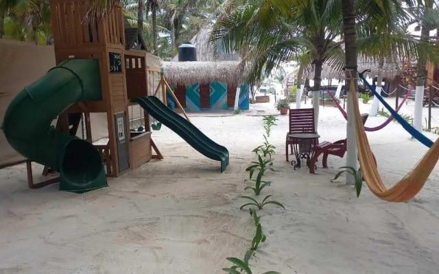 Playa Las Palmas Glamping Tulum